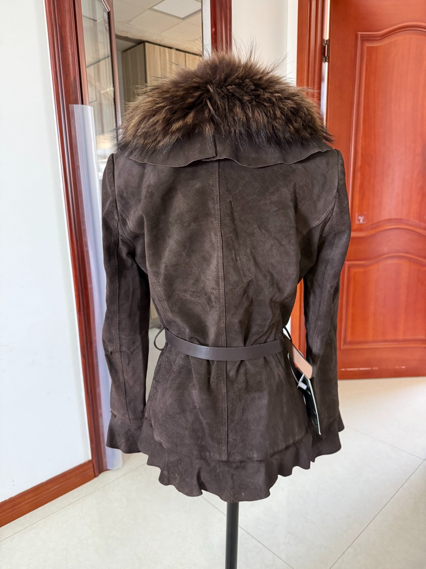 Vintage brown fur coat with fox fur collar