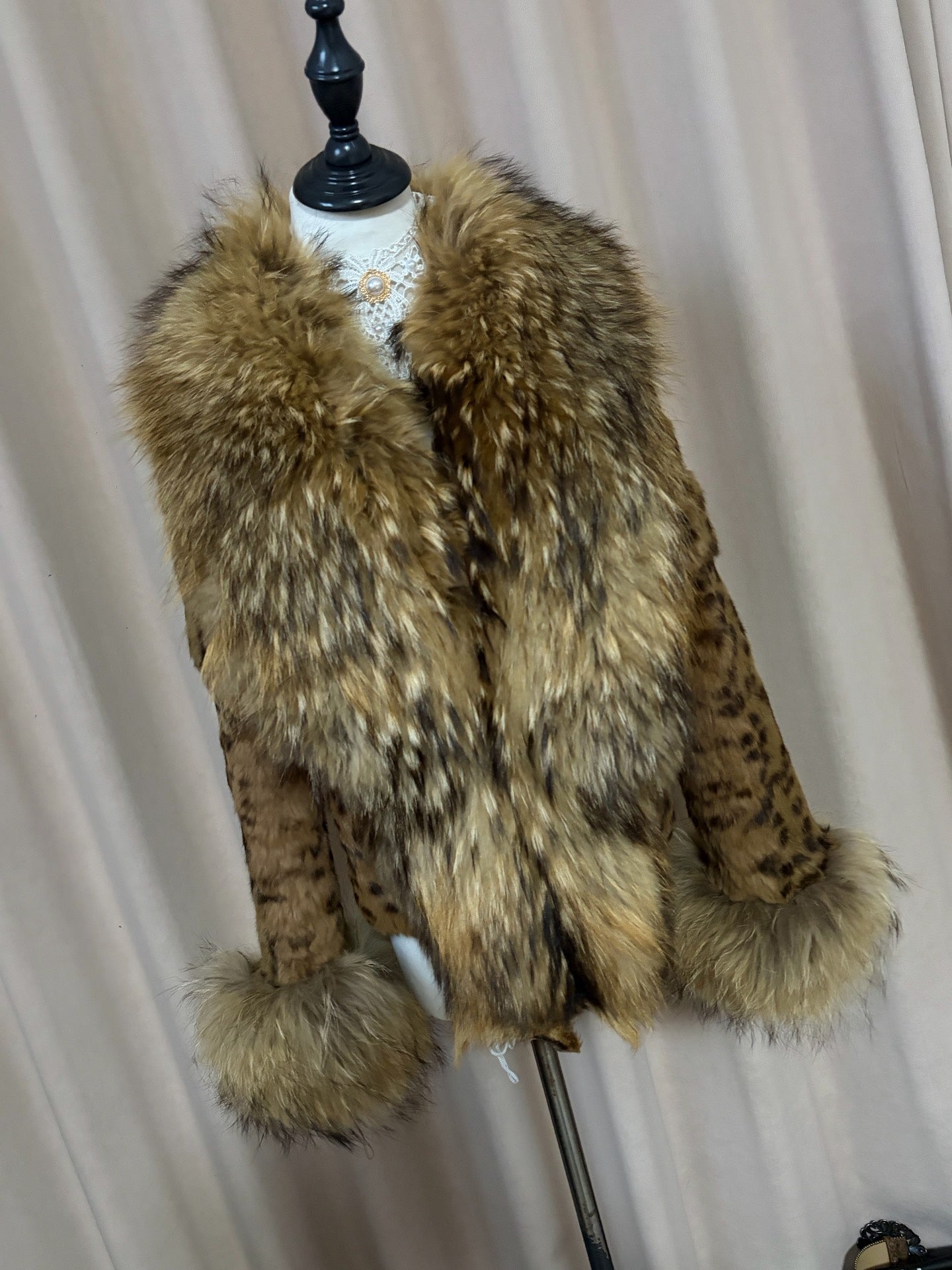 Vintage genuine leopard-print fur coat