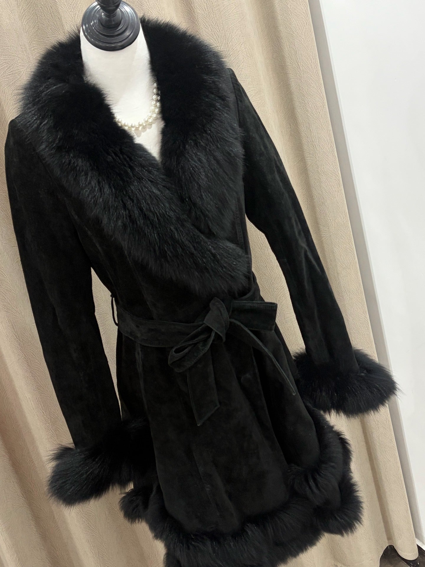 Vintage black mid-length genuine fur coat