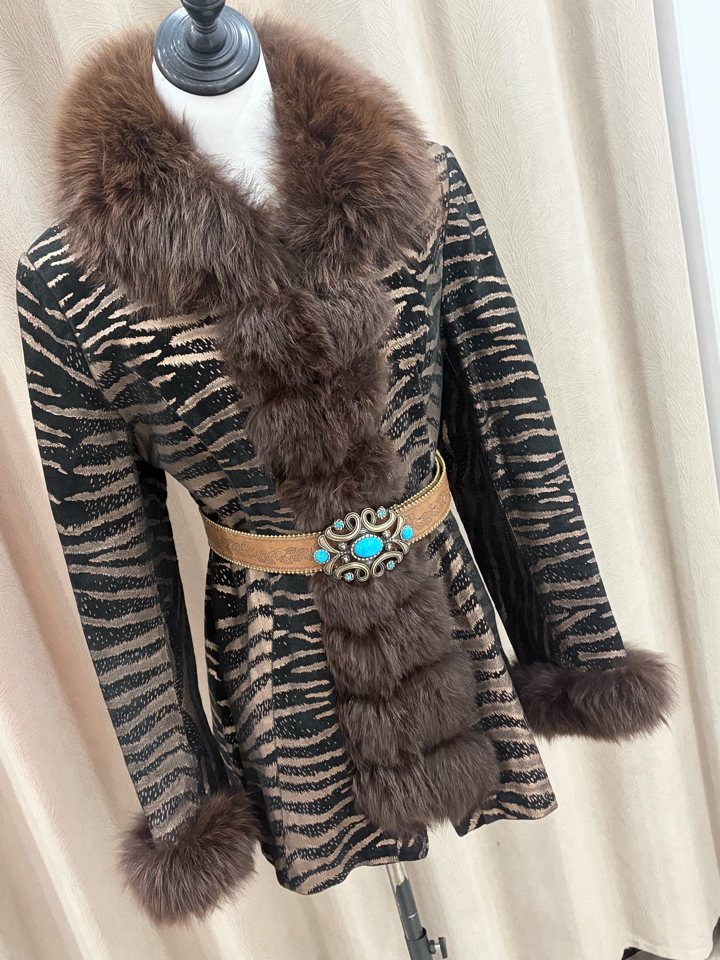 Vintage Zebra-pattern hot stamping genuine fur coat