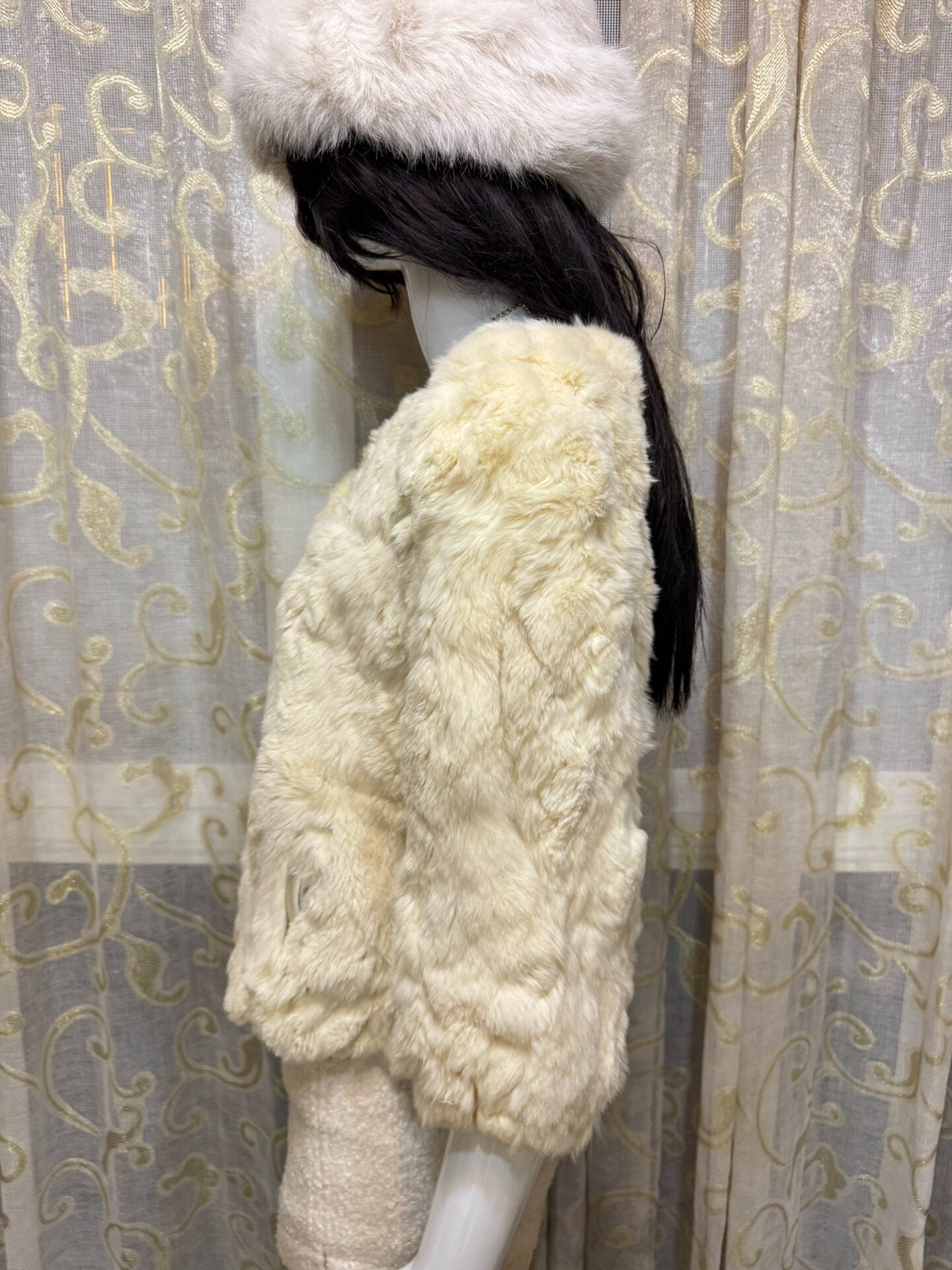 Vintage Beige Genuine Fur Coat
