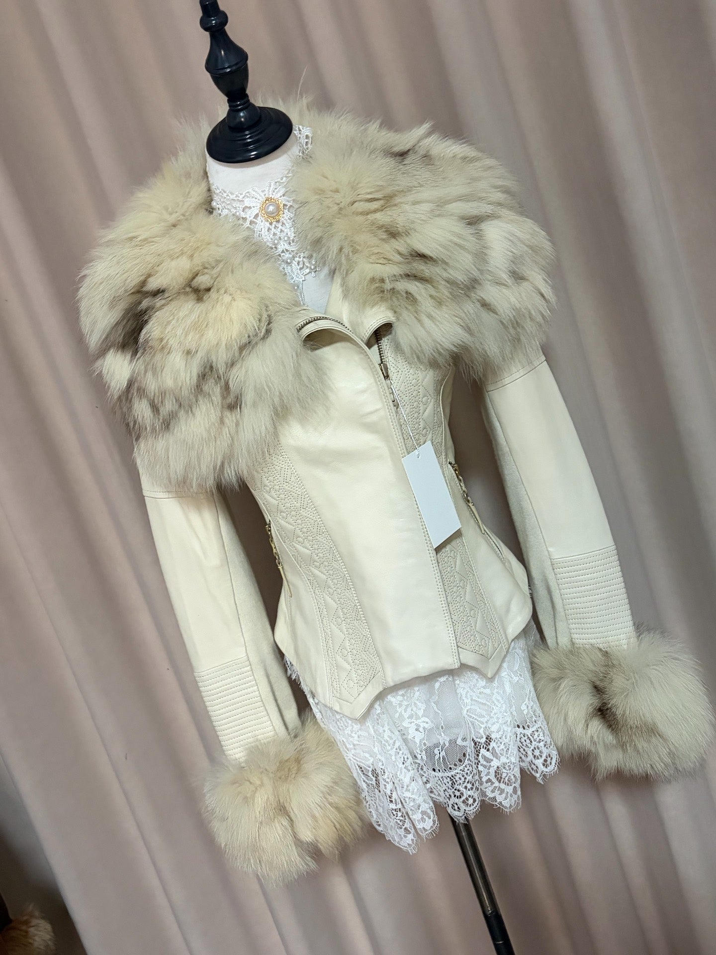 Vintage off-white genuine fur and leather short jacket