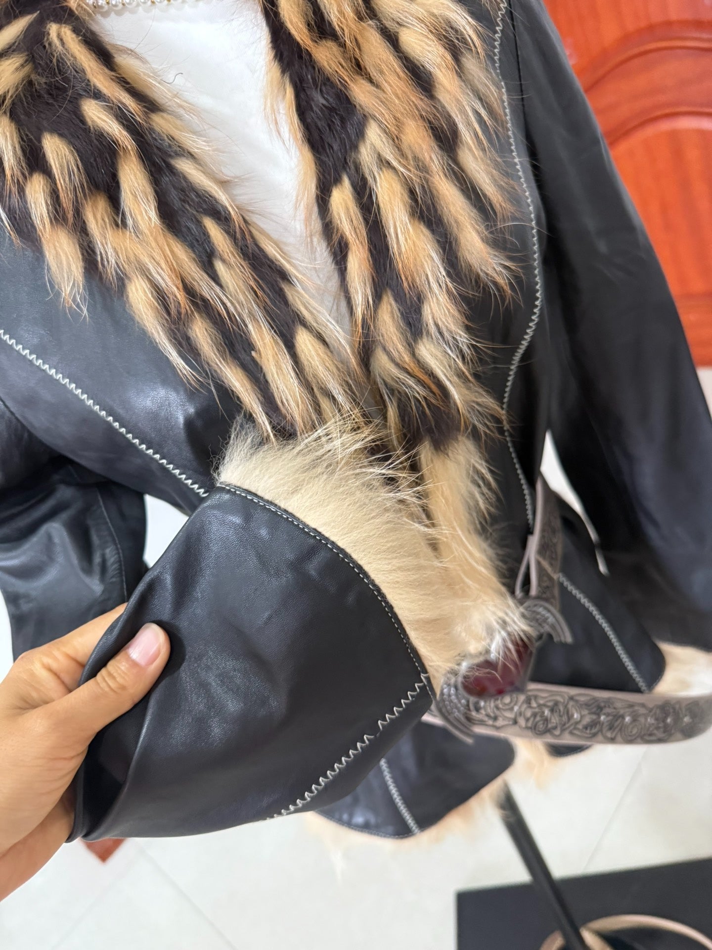 Vintage genuine fur coat/jacket