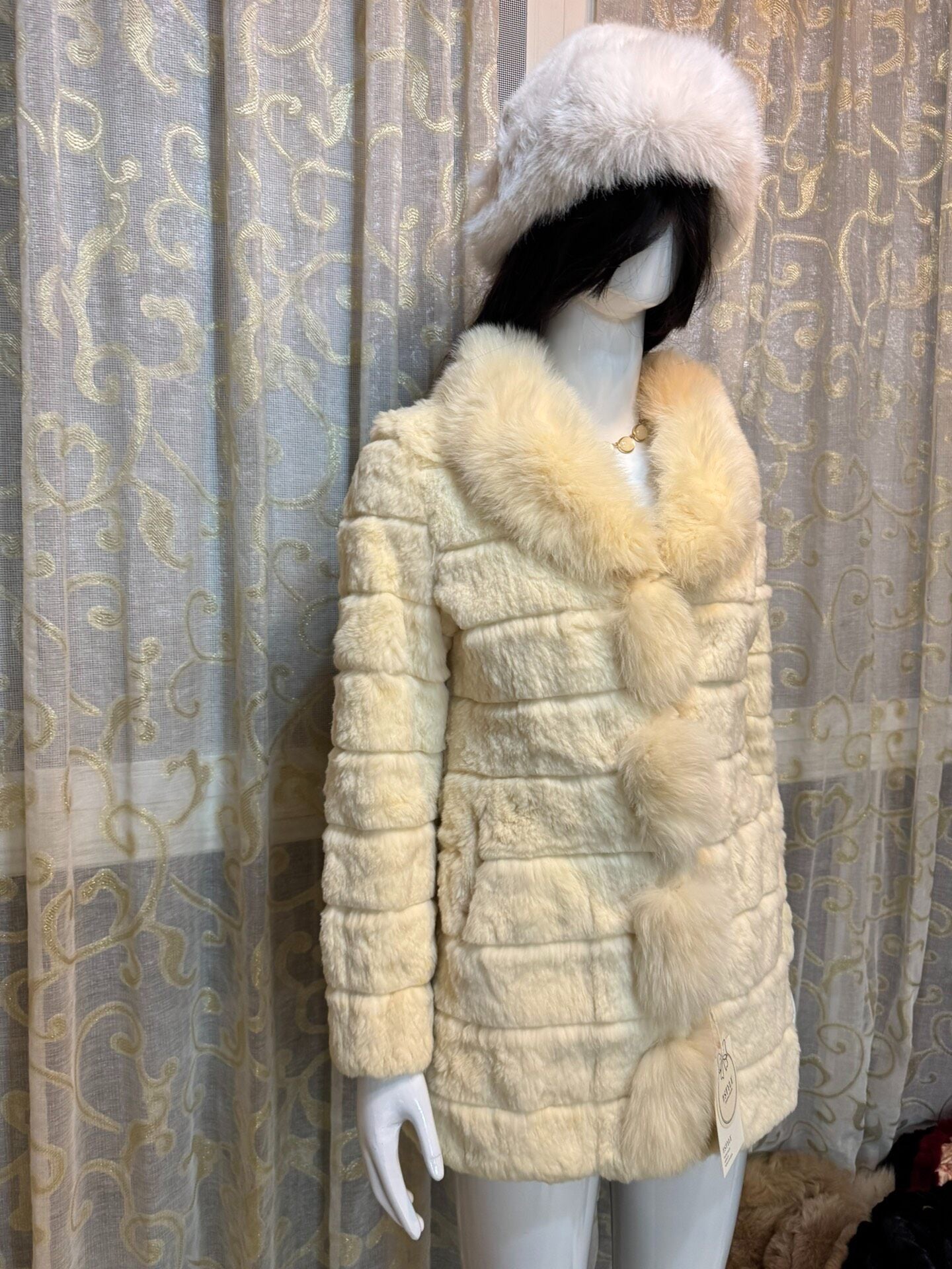 Vintage off-white genuine fur coat