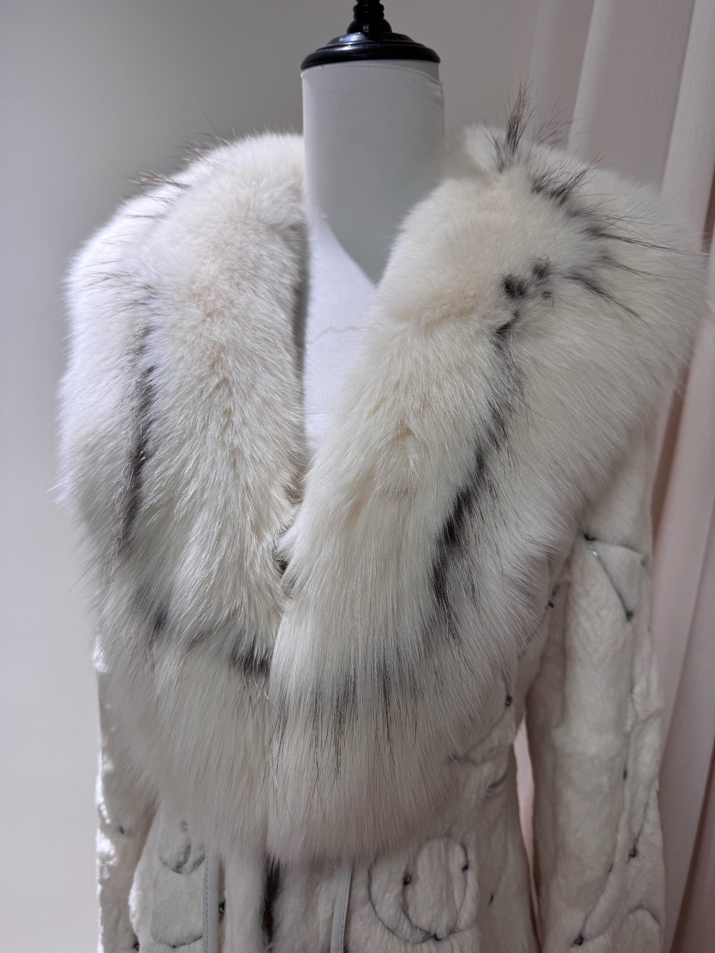 Vintage off-white genuine fur coat