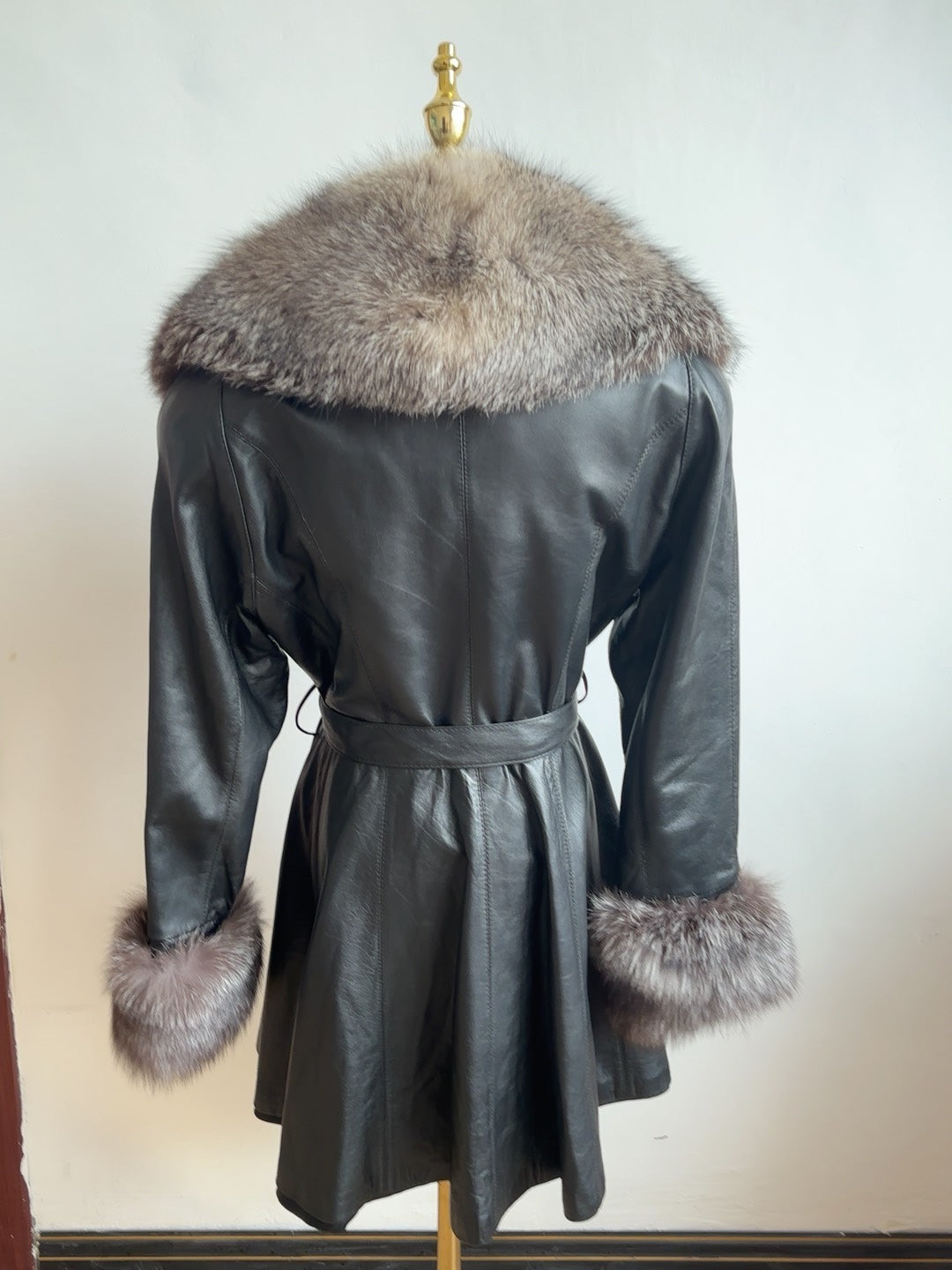 Vintage genuine leather mid-length coat