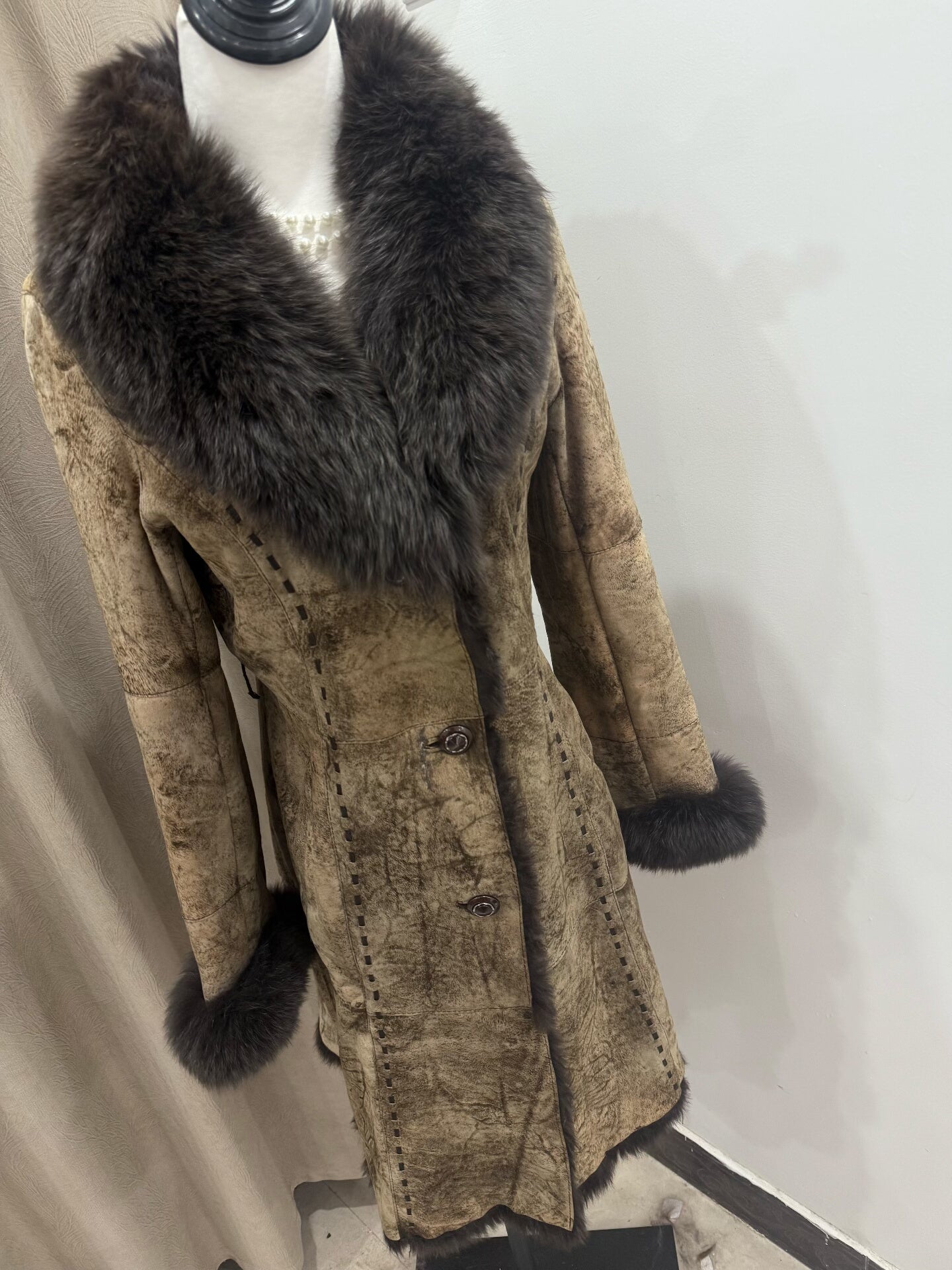 Vintage mid-length genuine fur coat