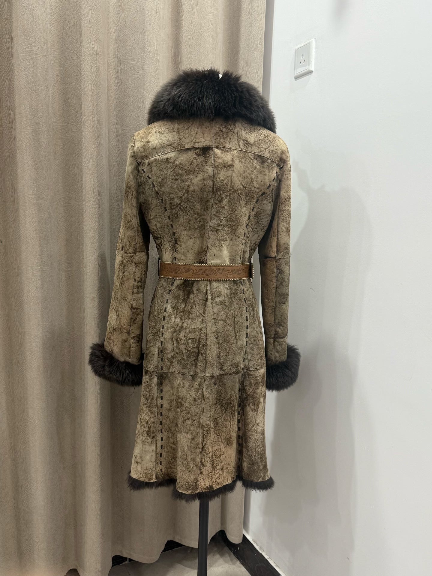 Vintage mid-length genuine fur coat