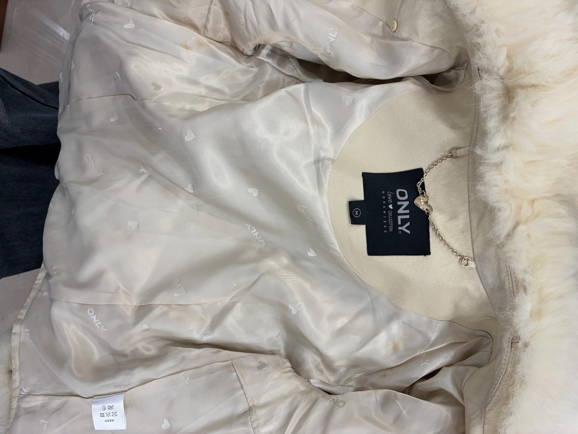 Vintage creamy-white genuine leather jacket