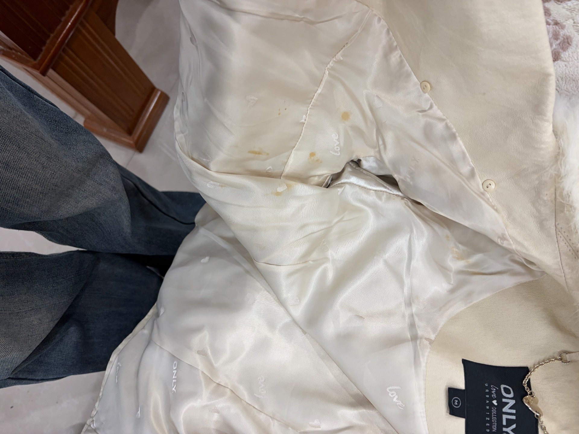 Vintage creamy-white genuine leather jacket