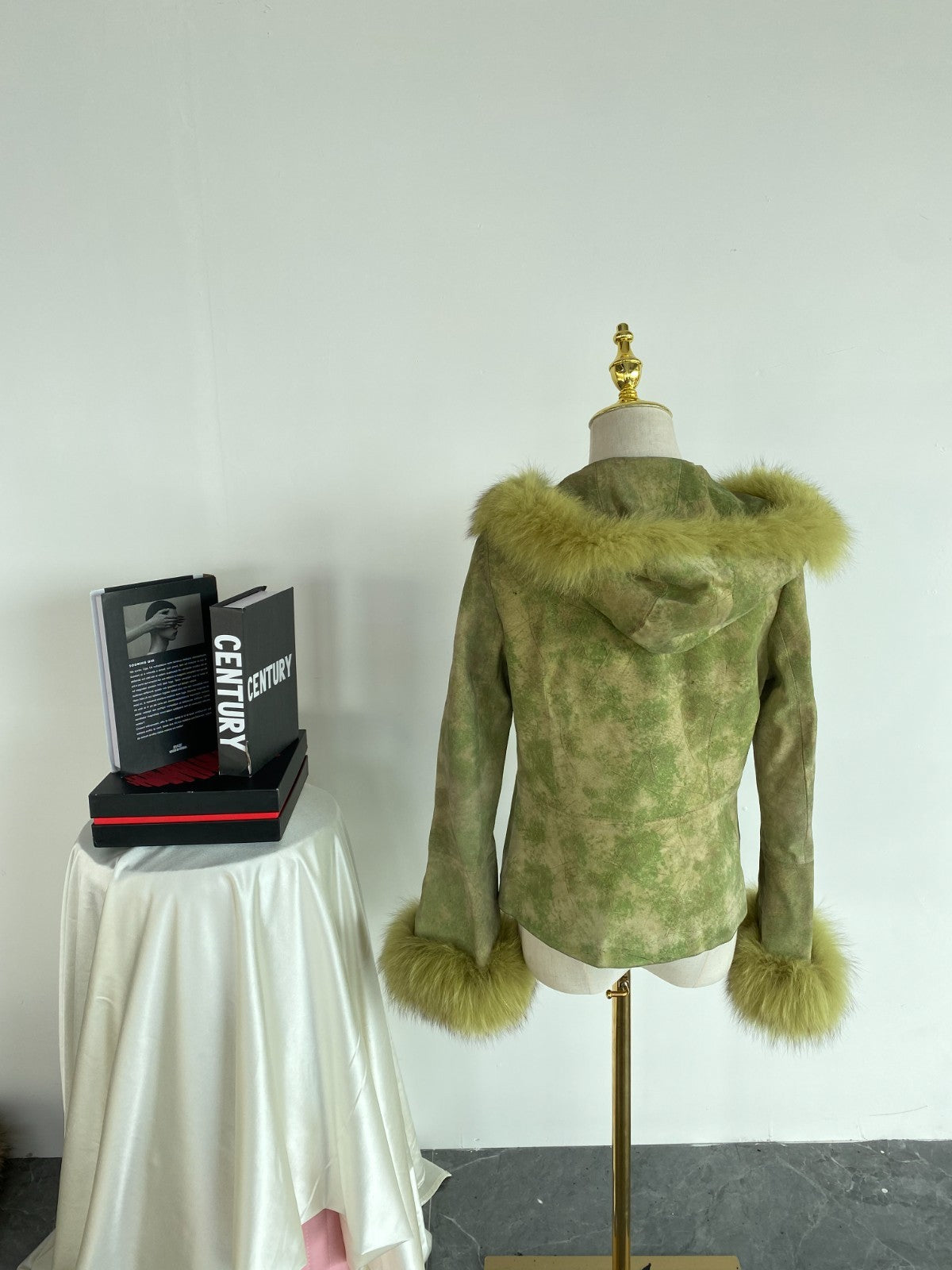 Vintage SIBOERT Green Distressed Suede Faux Fur Trim Jacket Size XS