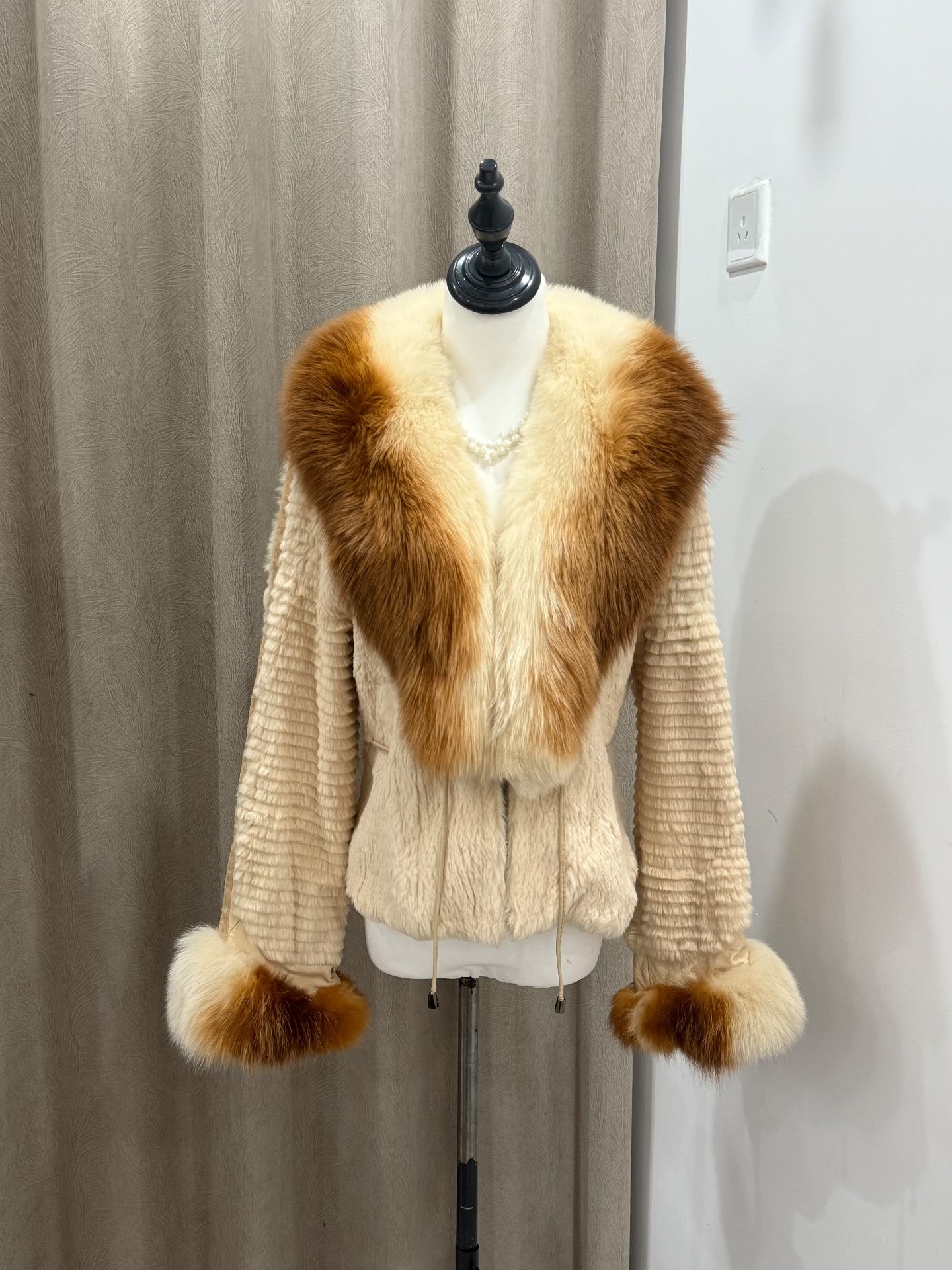 Vintage creamy-white genuine fur coat