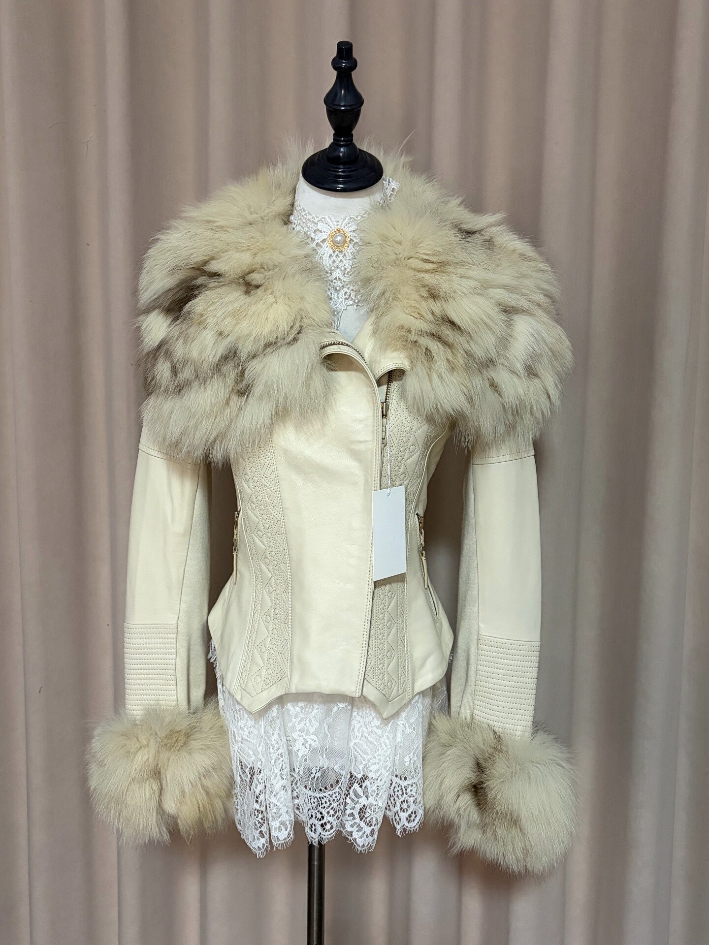 Vintage off-white genuine fur and leather short jacket