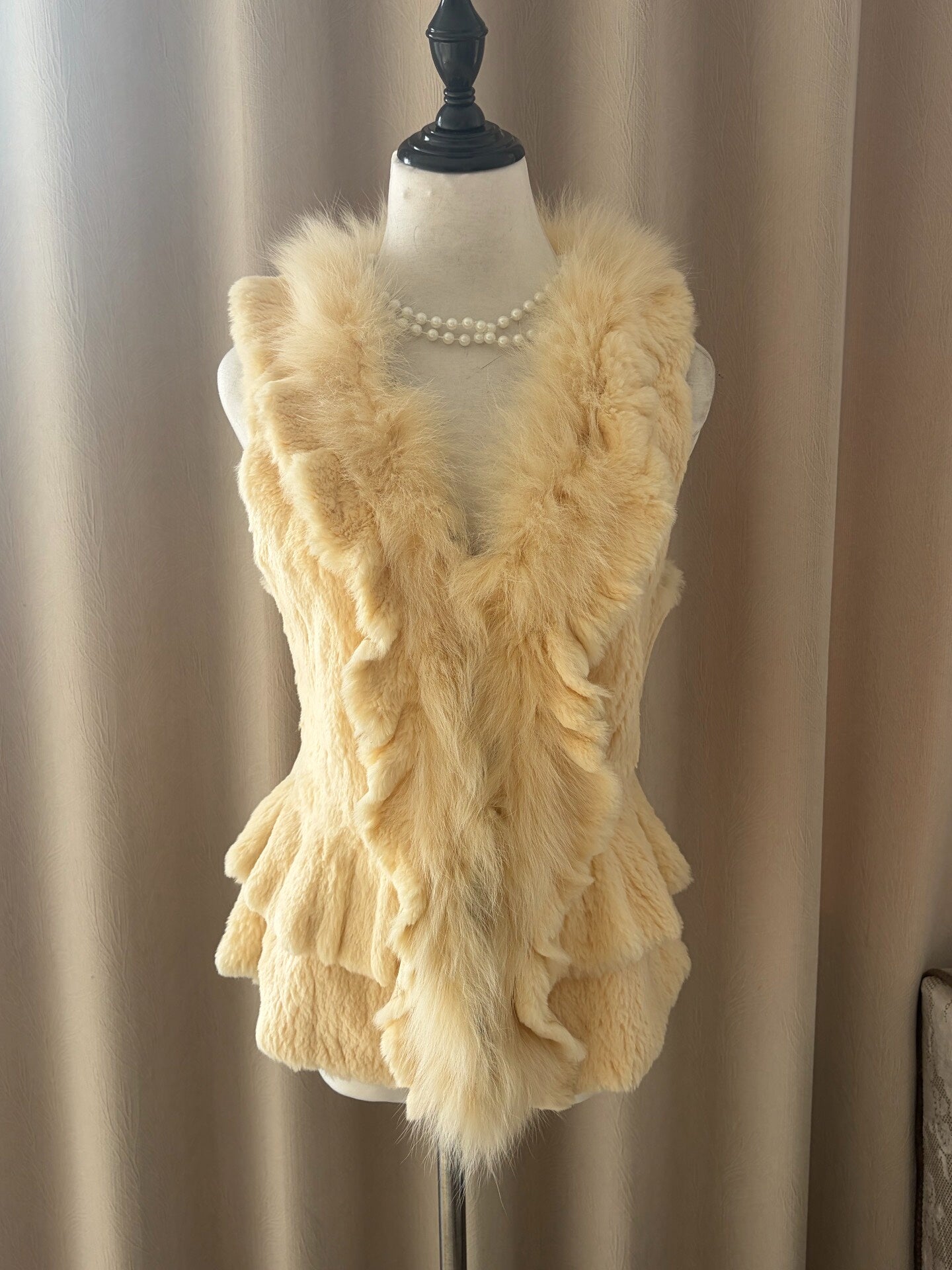 Vintage beige real fur vest