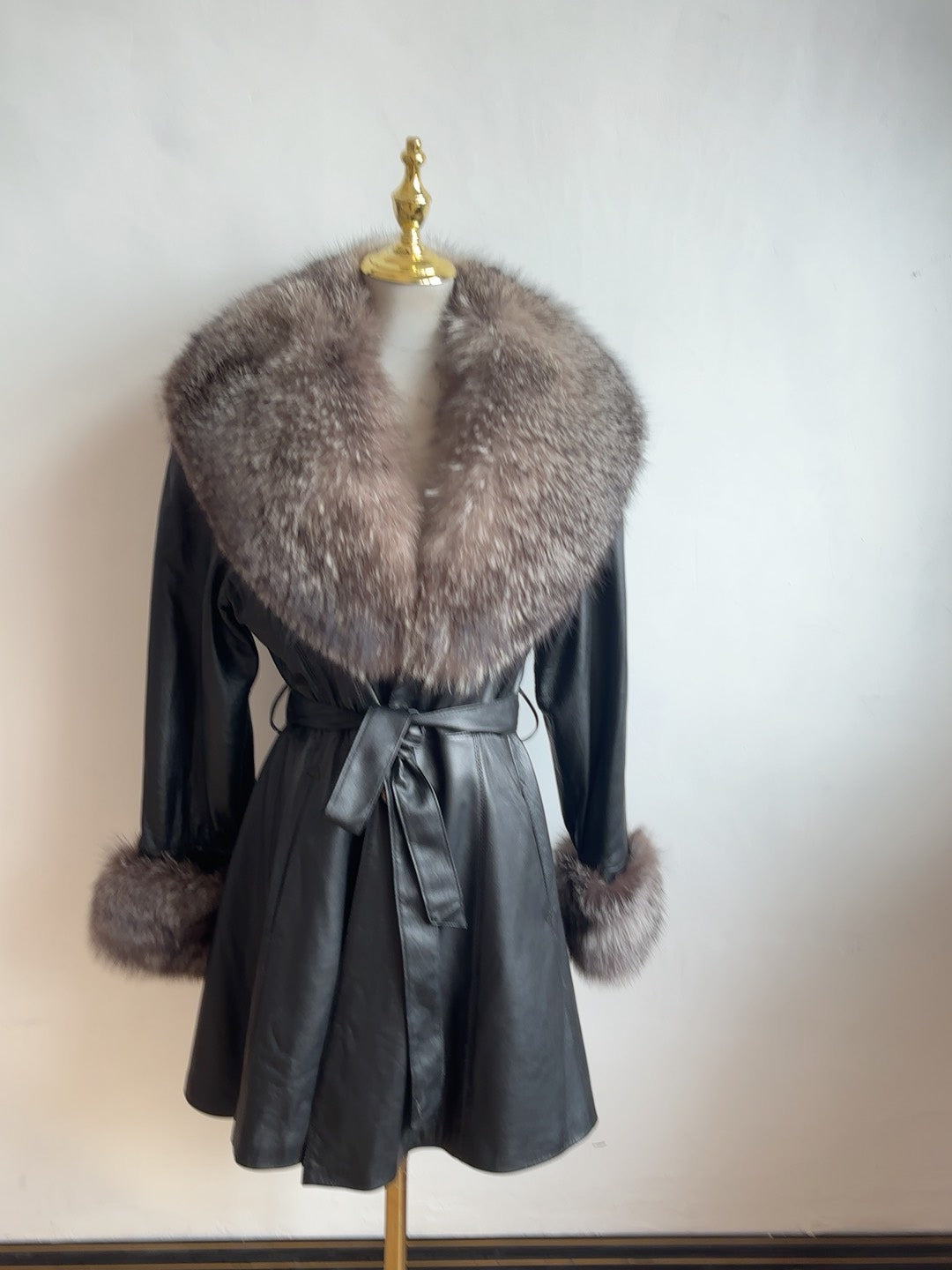 Vintage genuine leather mid-length coat