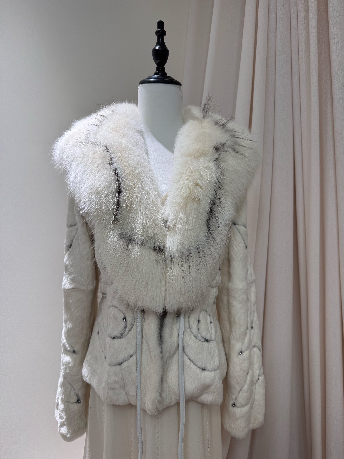 Vintage off-white genuine fur coat