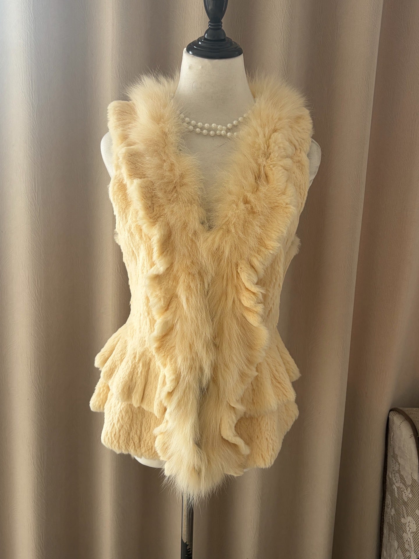 Vintage beige real fur vest