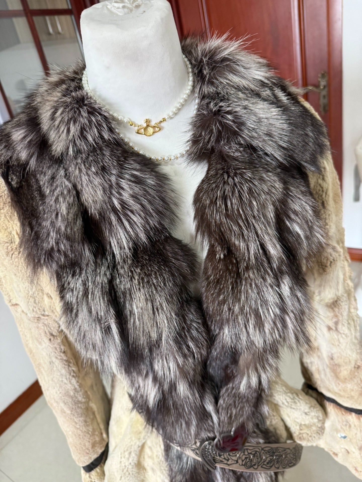 Italian vintage  genuine  fur coat