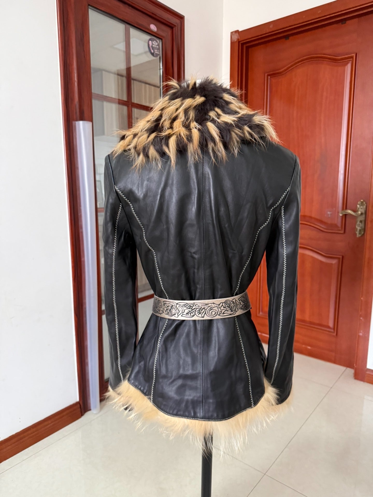 Vintage genuine fur coat/jacket