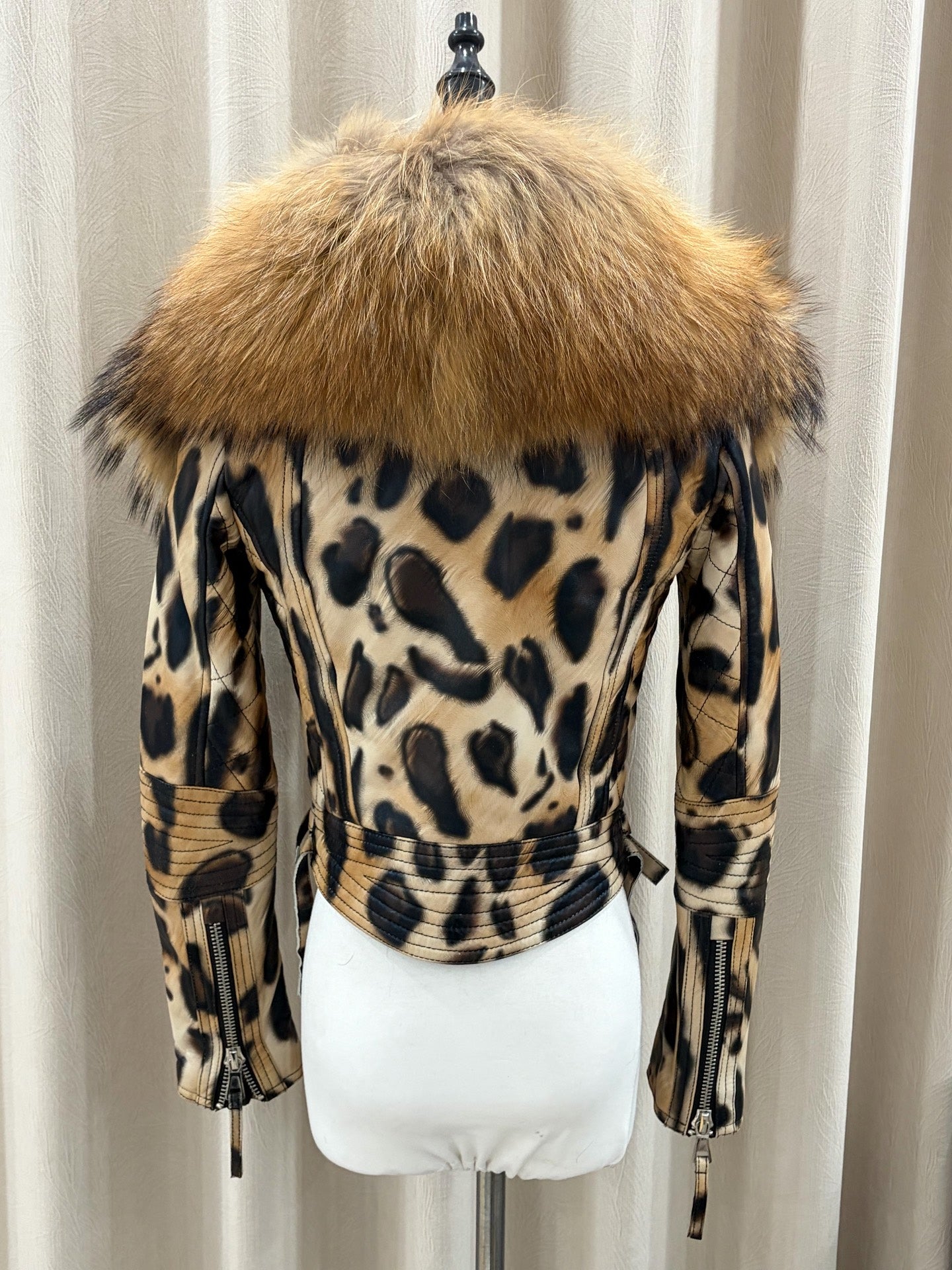 Vintage leopard-print genuine fur coat