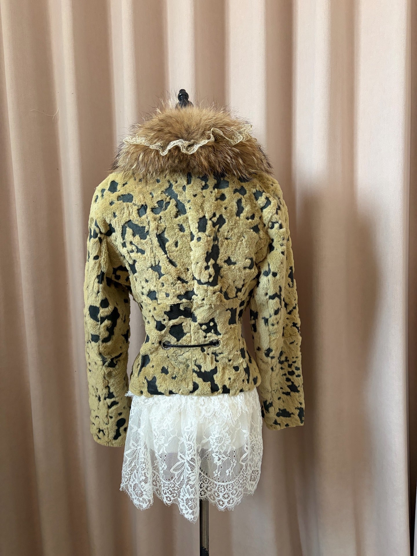 Vintage leopard-print genuine fur cropped coat