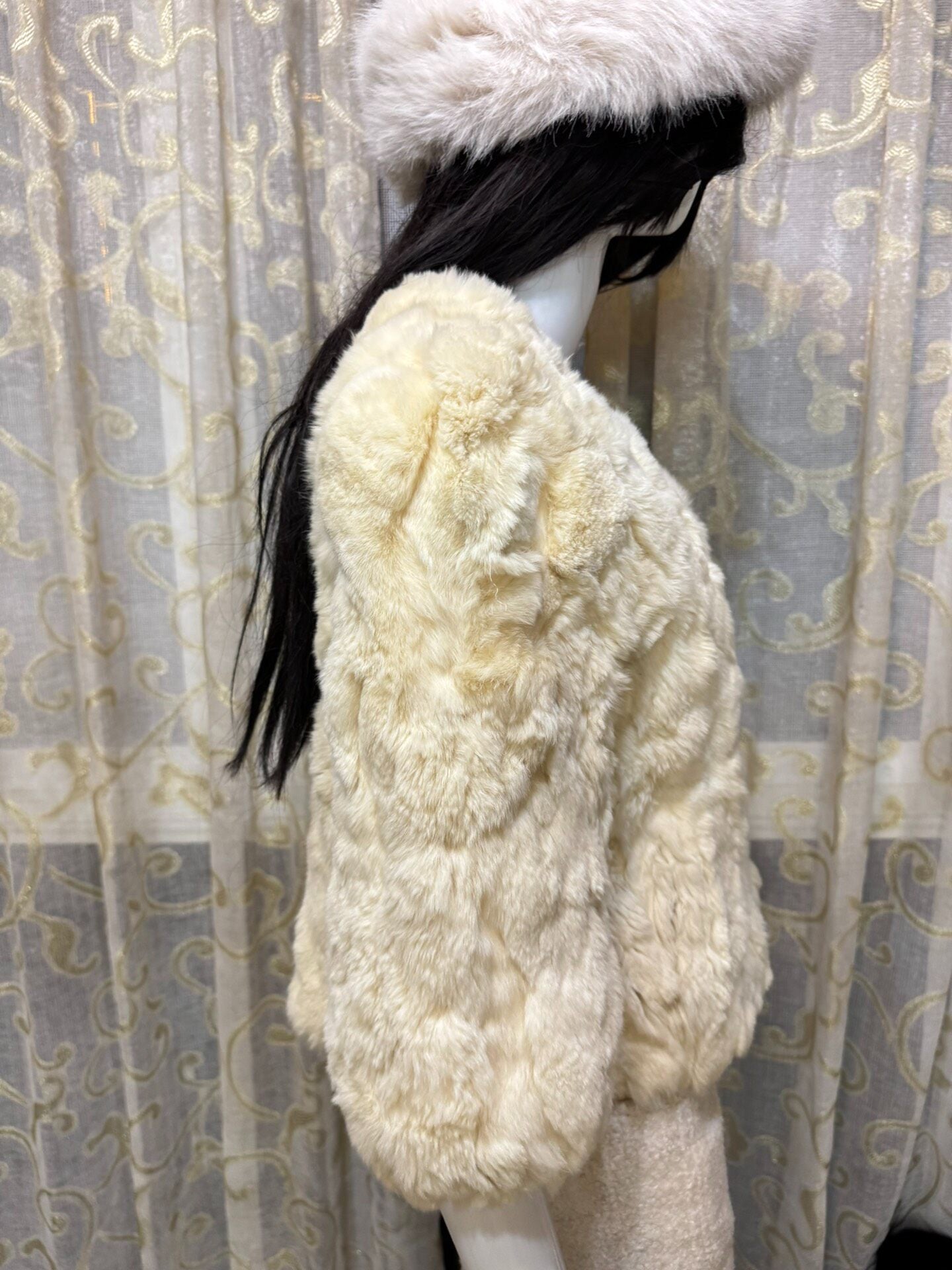 Vintage Beige Genuine Fur Coat