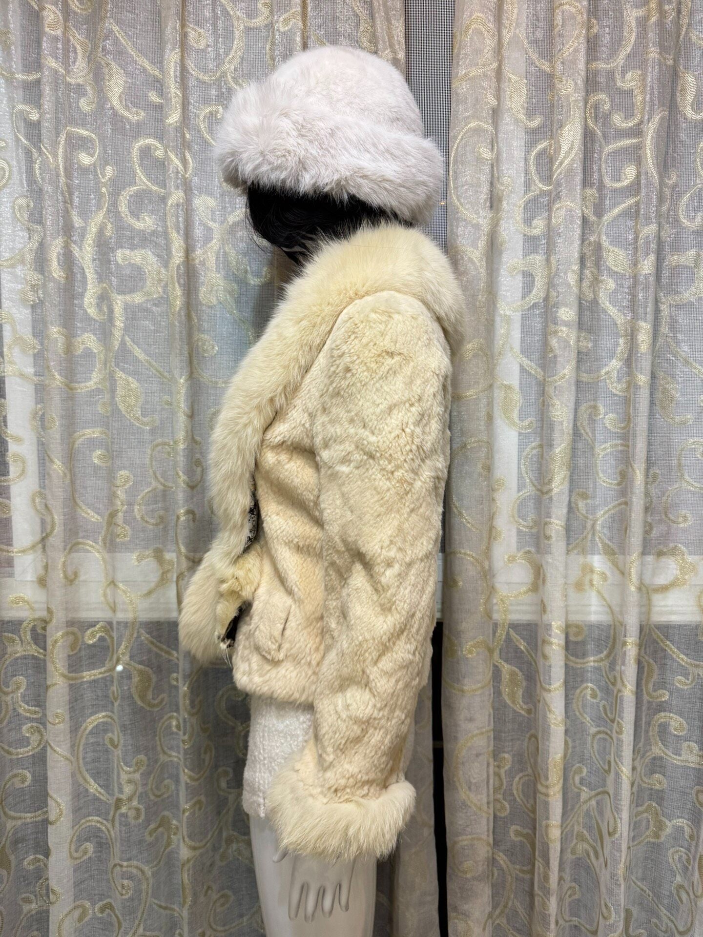 Vintage Beige Genuine Fur Coat