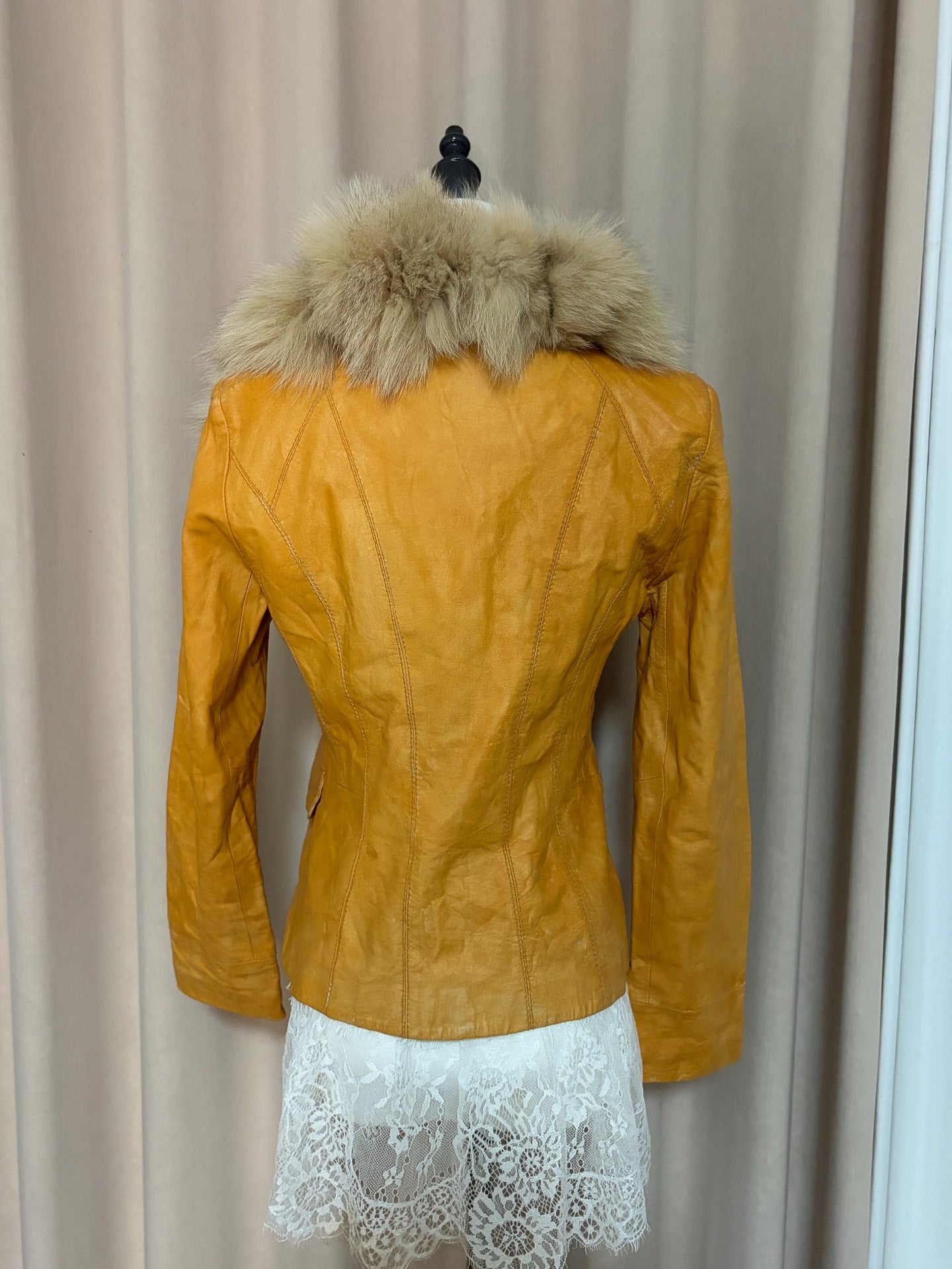 Vintage real fur-collar coat