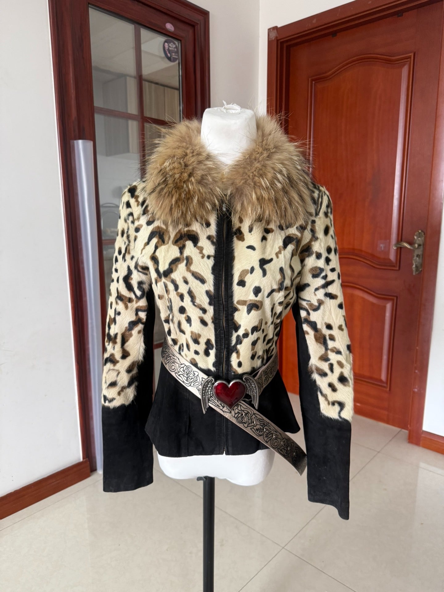 Vintage leopard-print genuine fur coat