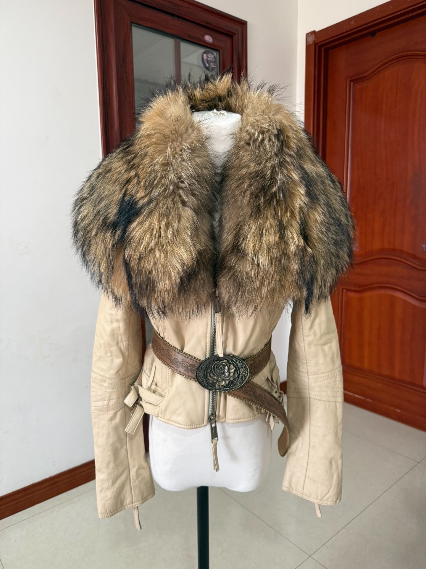 Vintage light khaki genuine fur coat