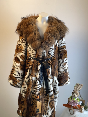Vintfur Tiger Stripe Genuine Fur Coat ccp3 Front view