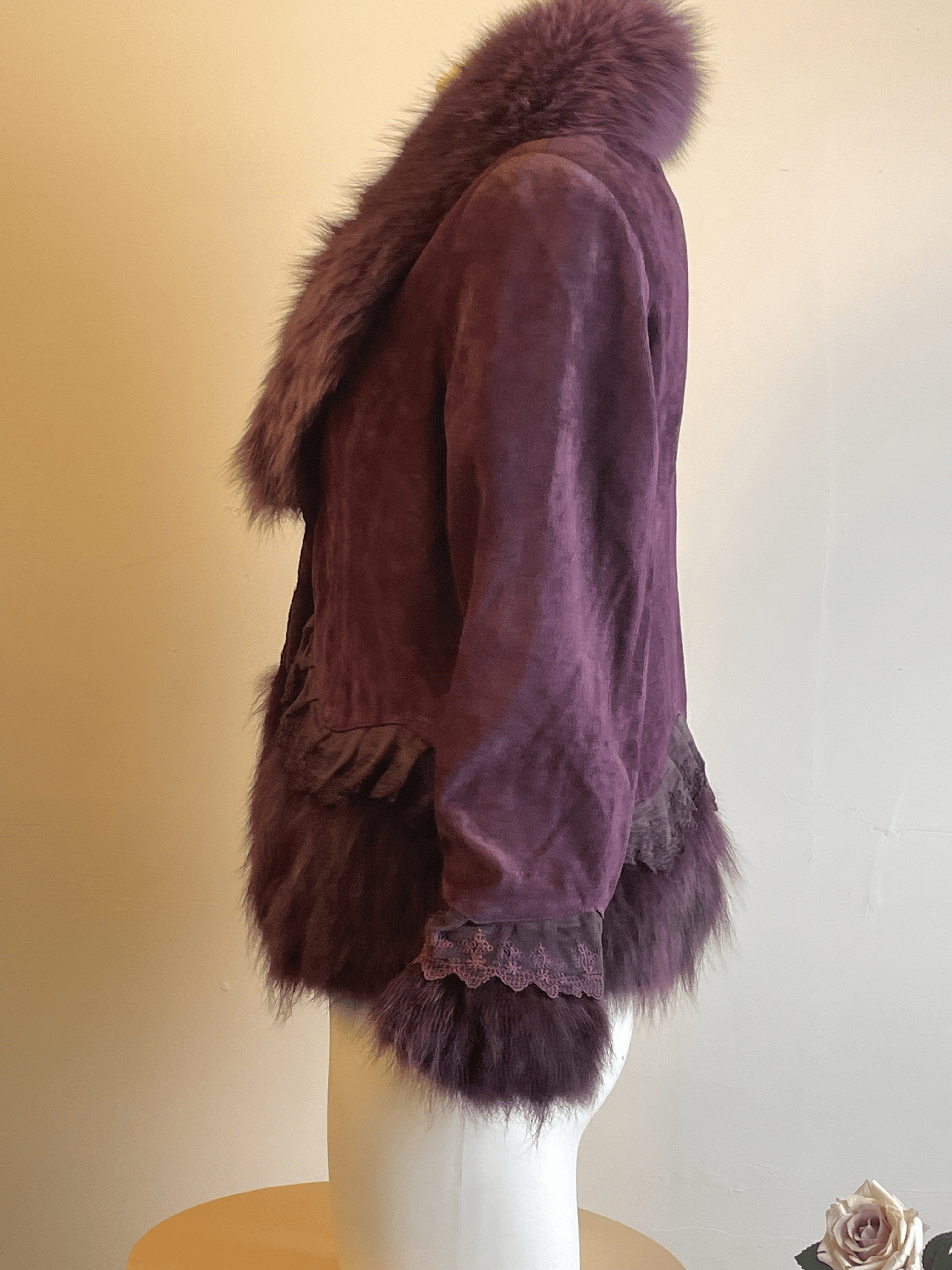 vintfur Fox Fur Collar Purple Pigskin Short Jacket cpu1 Figure on the right